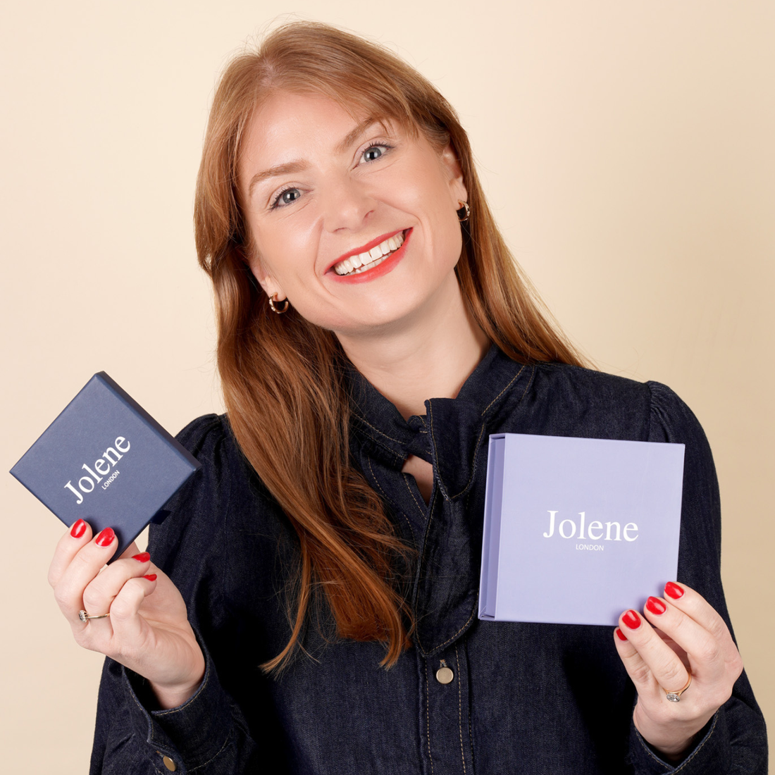 Adhesive vs Non-Adhesive Nipple Covers: Which One Should You Choose?